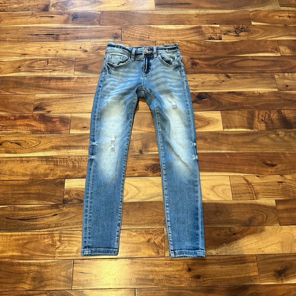 KanCan size 14 light wash midrise skinny jeans distressed worn once from Buckle